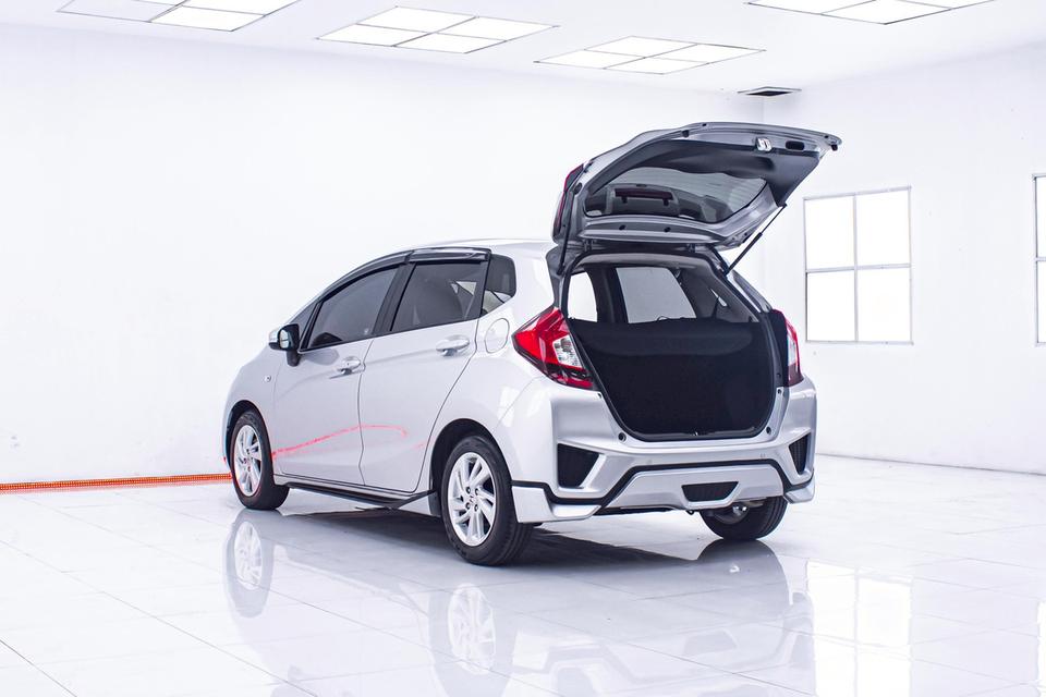 HONDA JAZZ GK 1.5 V 2016  15