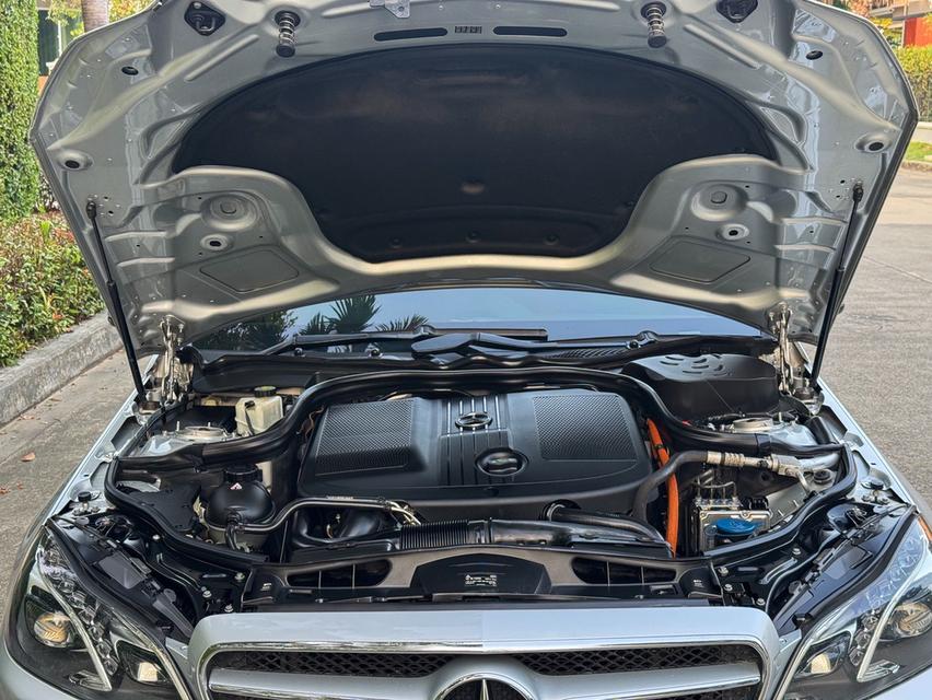 รหัสรถ AVA6485 📌🆕 Benz E300 AMG W212 ตัว Top ปี 14 limited edition! Facelift ออฟชั่นเต็ม หลังคาแก้ว เจ้าของเดียว รูปที่ 17