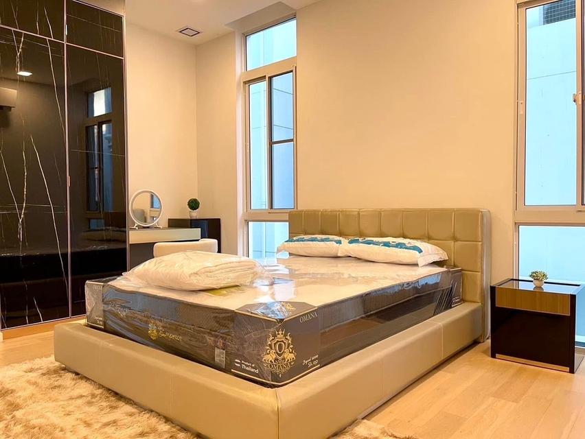 Luxury 3-Story House with Private Elevator at Vive Ekamai–RamintraModern design, fully furnished, dog-friendly, and easy access to the expressway. 9