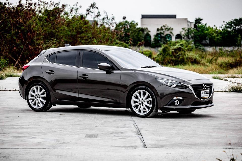 Mazda 3 Skyactiv 2.0S Hatchback ปี 2014 สีน้ำตาล  5