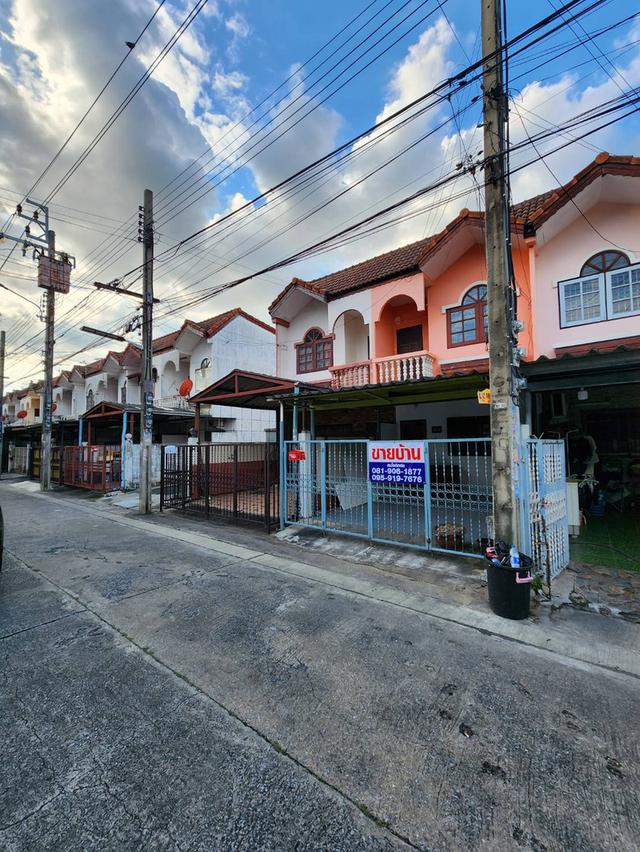 ทาวน์เฮ้าส์ ม.เฉลิมสุข12 ซ.พหลโยธิน55 ถ.พหลโยธิน แขวงอนุสาวรีย์ เขตบางเขน 2