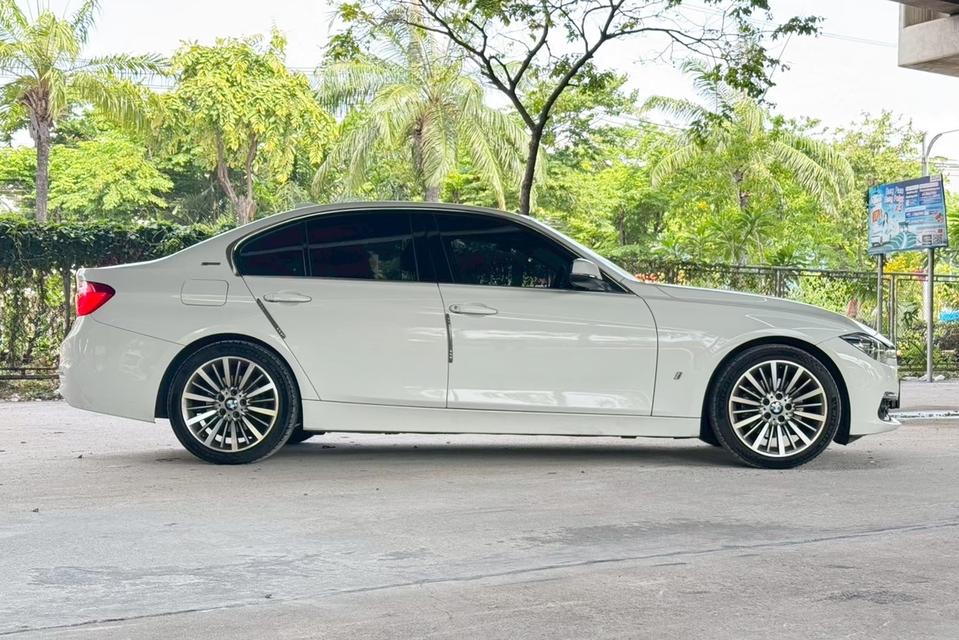 ✅ 2018 BMW 330e Luxury AT รูปย่อยที่ 4