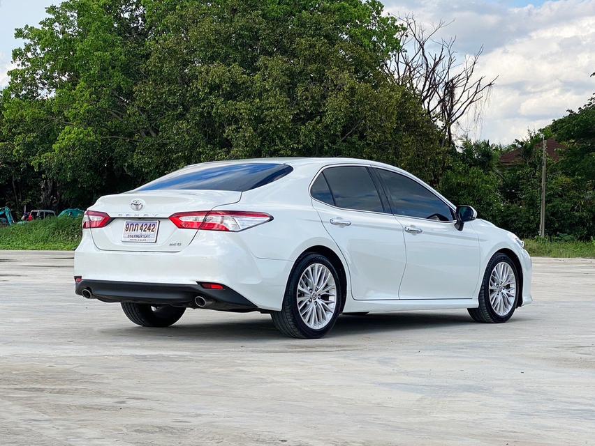 Toyota Camry 2.5G ปี20 7