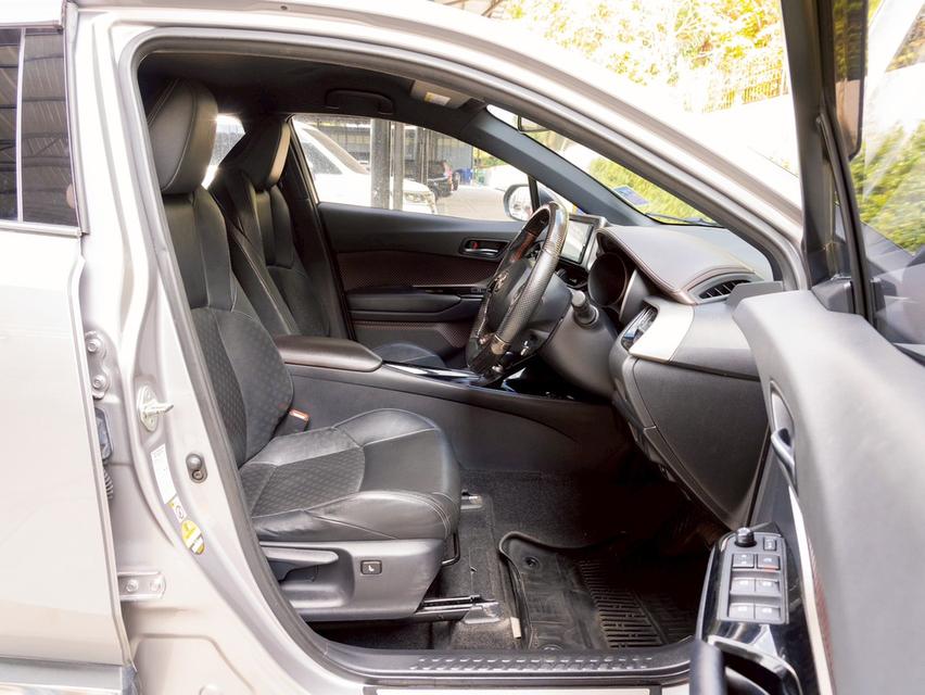 รหัสรถ 12AT405 TOYOTA C-HR 1.8 Mid | ปี : 2018 14