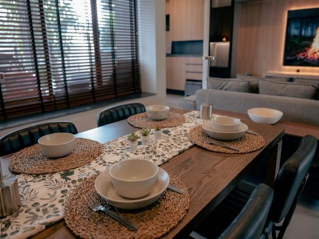 ให้เช่า ขาย บ้านเดี่ยว 2 ชั้นหลังริม วีเว่ บางนา กม. 7 Vive Bangna km.7 โครงการแรก ลักษณะ Gallery House ใกล้เมกะบางนา 11