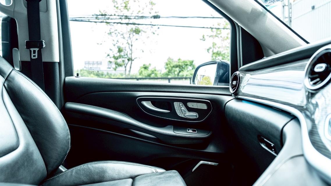 Mercedes-Benz V250d Exclusive 2023 รูปที่ 7
