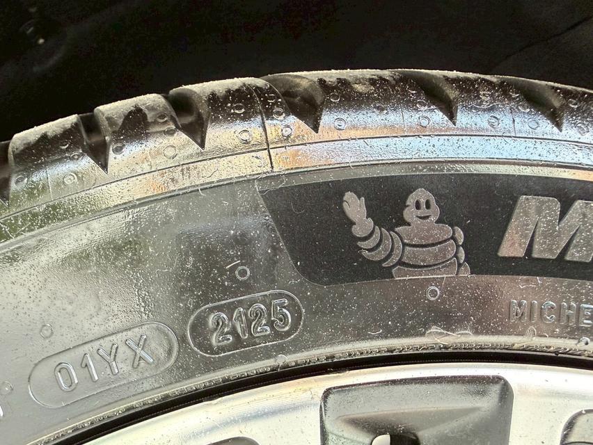 BMW 330Li M Sport ปี 2022Mileage 50,000 Km. (สี Carbon black ดำประกายน้ำเงิน) รูปที่ 17