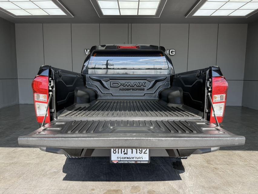 2019 ISUZU D-MAX, 1.9 Ddi Z-Prestigeโฉม HI-LANDER CAB-4 12-19 สีดำ เกียร์ธรรมดา เครื่องดีเซล🚀🚀 ไมล์แท้ 203,868 km. คู่มือบุ๊คเซอร์วิสครบ รูปที่ 16