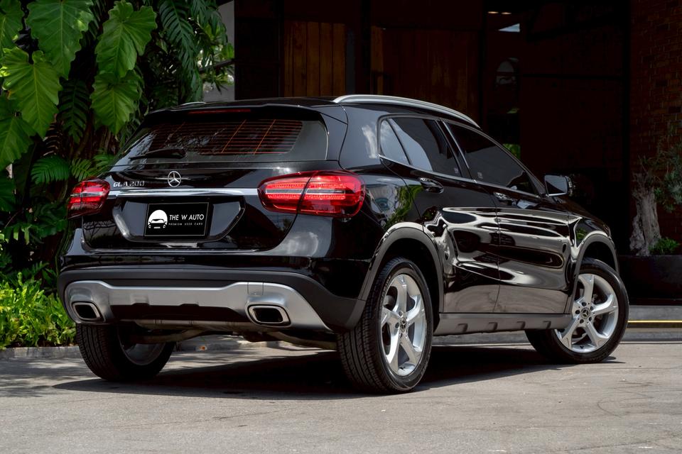 “Mercedes-Benz GLA200 Urban“ Facelift ปี 2018 รูปย่อยที่ 2