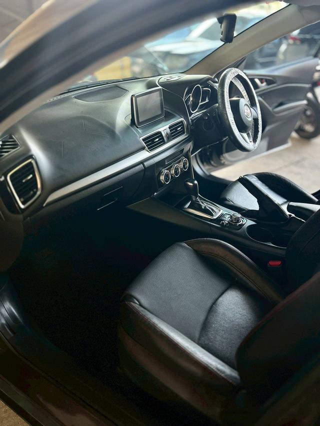 Mazda 3 2.0 S ปี 15 จด 16 รถบ้านมือเดียวสวยๆพร้อมใช้งาน เลขไมล์ เพียง 110,000 กม. ราคา 299,000 บาท สอบถาม 0853375537 เอ รูปที่ 6