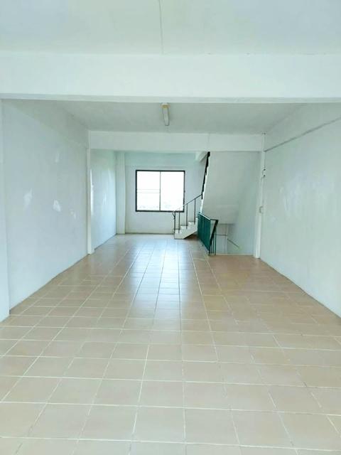 ตลาดลำผักชี 1.2 กม.ให้เช่าอาคารพาณิชย์ 4.5 ชั้น ทำเลสุวินทวงศ์ 21-35 21ตร.วา. 350ตร.ม. รร. หนองจอกพิทยานุสรณ์ 2.5 กม 6