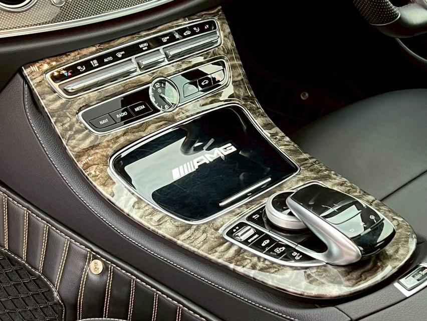 Mercedes Benz E350e AMG W213 ปี 2018 จด 2020 15