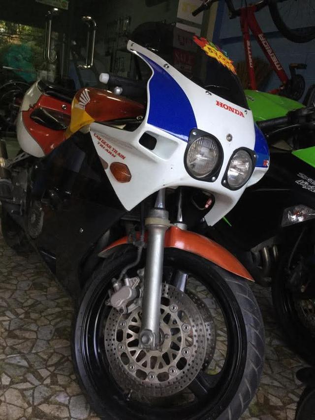 Honda CBR400 เท่ๆ