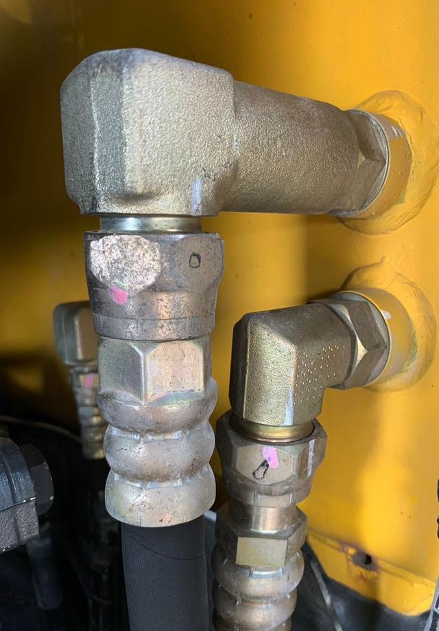 WA430-6 ตัก 4.16 คิว ยกสูง 4.20 ม. นำเข้าจากญี่ปุ่น สภาพสวย พร้อมใช้งาน สนใจติดต่อ 0927826142, 0858176685 รูปที่ 12