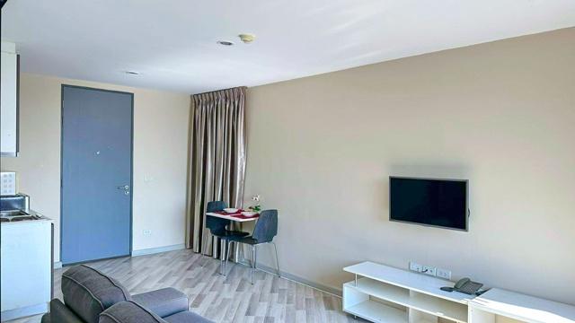 ตลาดนัดหัวมุม 1.2 กม.Vento Condo . เกษตร-นวมินทร์ ให้เช่า คอนโด ตึกA ชั้น4 พร้อมเฟอร์ เครื่องใช้ไฟฟ้า ม.ศรีปทม 1นอน 1น้ำ 4