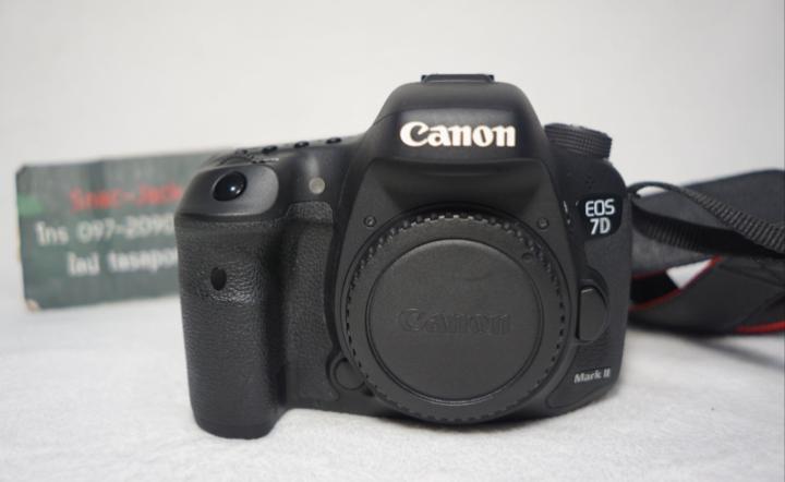 Canon Body 7D Mark II 3