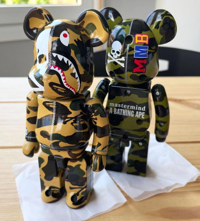 ส่งต่อ Bearbrick x Bape ตัวขนาด 400% 2