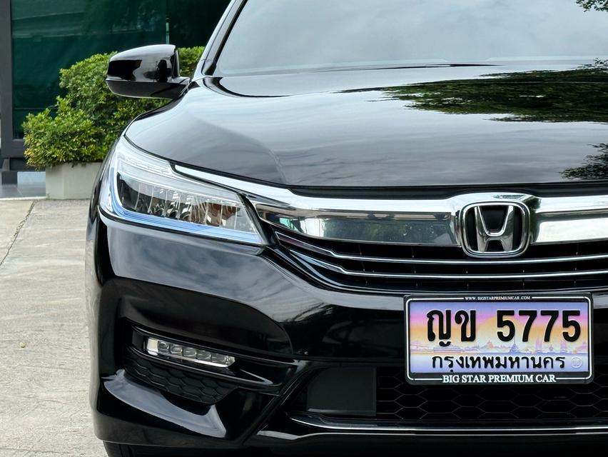 2017 HONDA ACCORD HYBRID TECH รถสภาพสวย สมบูรณ์ วิ่งน้อยเพียง 80,000 กม รถเข้าศูนย์ทุกระยะ ไม่เคยมีอุบัติเหตุครับ