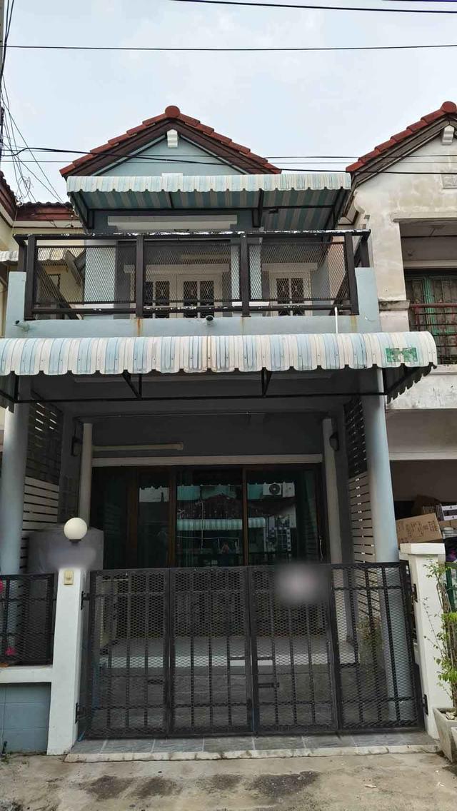 ให้เช่าทาวน์เฮ้าส์2ชั้น หมู่บ้านฟ้ารังสิต ธัญญะคลอง4 รังสิต ติดถนนรังสิต-นครนายก ปทุมธานี ใกล้ทางด่วน,โลตัส,ดรีมเวิล์ด พท.16 ตรวา.2นอน,2น้ำ 1ครัว แอร 1