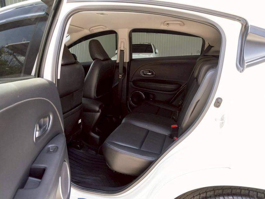 Honda HR-V 1.8 EL ปี 2018 วิ่งน้อย 6 หมื่น km. รถบ้านเจ้าของเดียว เข้าศูนย์ทุกระยะ รูปที่ 16