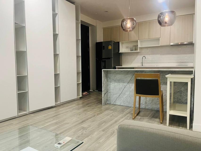 คอนโดมิเนียม2ห้องนอน เฟอร์ครบ วิวสวน ทำเลดีใกล้เมญ่า #เมืองเชียงใหม่ ราคาเพียง 30,000 บาท/เดือน✨ 公寓出租 2 卧室 — 租金 30,000 泰铢/月 2