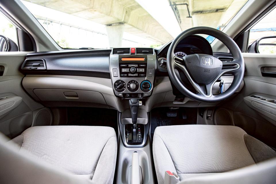 Honda City 1.5S เกียร์ออโต้ ปี 2013 สีขาว ไมล์แท้ 90,000  15