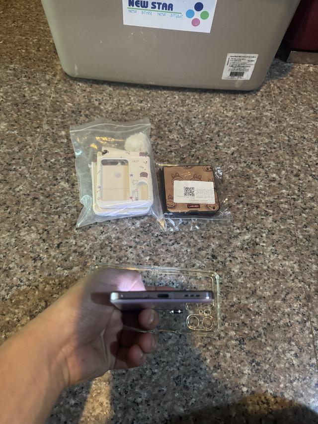 ขายๆๆๆถูกOppo Find NFlip2 สีหายากPurple 256กิ๊ก สูนTrueสภาพสวยการใช้งานดีเยี่ยมทุกๆฟังชั่นเครื่องรีสโตได้ตลอดไม่มีติดแอคเค้าใดๆคับ  สภาพ: 95% สวยๆคับ 4