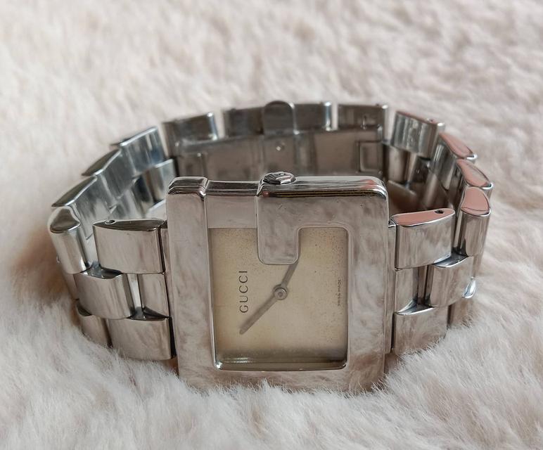 14.Gucci 3600M ระบบ Quartz หน้าปัด 35 mm. สายยาว 17.5 mm. พร้อมกล่องแท้