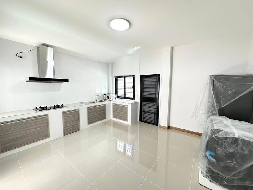 บ้านเดี่ยวสองชั้นในโครงการ ทำเลใกล้สิ่งอำนวยความสะดวก #สันกำแพง ราคาเพียง 22,000 บาท/เดือน ✨清迈独栋两层别墅出租 3 卧室 3 卫生间 - 租金 22,000 泰铢/月 ✨ 10