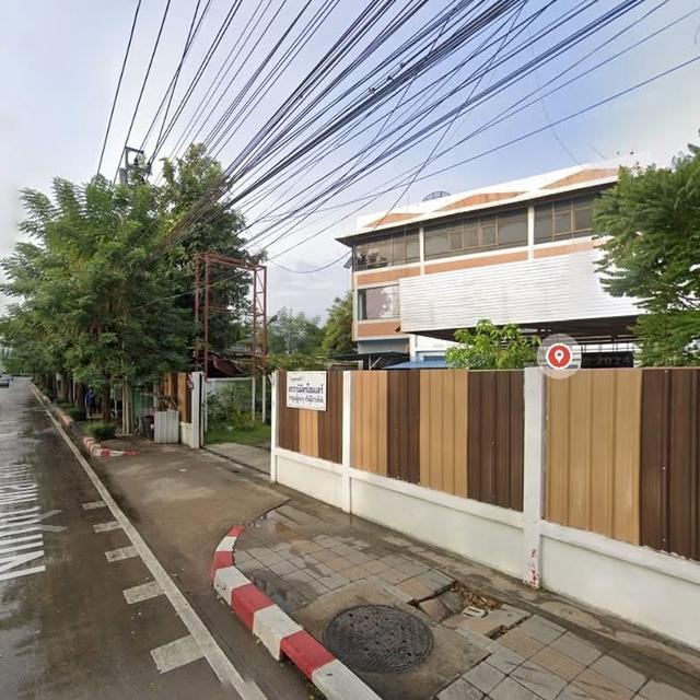 ที่ดินพร้อมสิ่งปลูกสร้าง 13