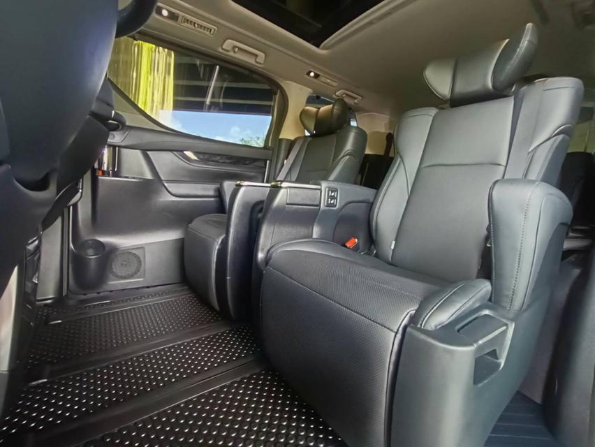 รหัสรถ PEAT3557 TOYOTA ALPHARD​ SC  ปี​ 19  12