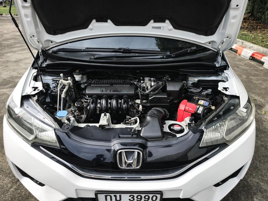 HONDA JAZZ 1.5 i-VTEC SV ปี 2015 (VAT.) เกียร์ AUTO สีขาว เครื่องยนต์เบนซิน รถสวยพร้อมใช้งาน ไมล์แท้เพียง 176,228 km. 9