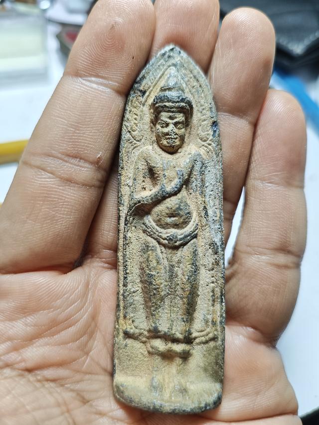 พระร่วงรางปืนเนื้อชินสนิมแดง