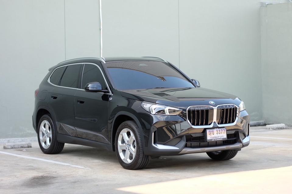BMW X1 sDrive 18i x Line ปี 2023 แท้ไมล์ 17,xxx km. มือเดียว รถสวยมาก รูปย่อยที่ 3