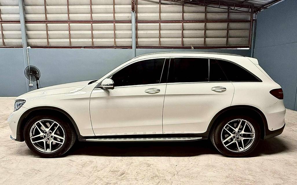 Mercedes-Benz Glc250d AMG 4Matic ปี 2019 6