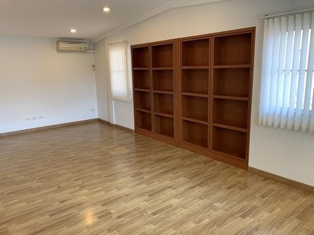 PB5661 ให้เช่าบ้าน 2ชั้น ซอยเสนานิคม1 พื้นที่ใช้สอย 450 ตรม.3 ห้องนอน 3 ห้องน้ำ จอดรถในบ้านได้ 4-5 คัน 7