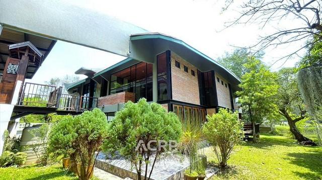 ขายบ้านสวยริมทะเลสาบ วิวภูเขา อ.หางดง จ.เชียงใหม่ 400 ตร.ม. 3 นอน 4 น้ำ 1