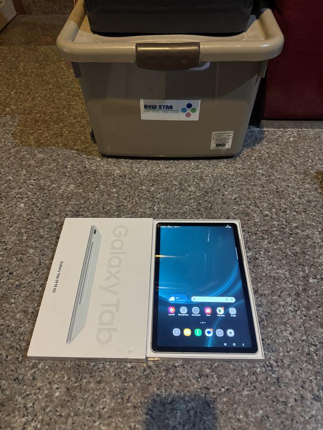 ขายๆๆSamsungTabS9FEสีMint128กิ๊กมีกล่องอีมี่ตรงLTEใส่ซิมได้สูนTrueสภาพสวยการใช้งานดีเยี่ยมทุกๆฟังชั่นเครื่องรีสโตได้ตลอดไม่มีติดแอคเค้าใดๆคับ ( จอขาวจ