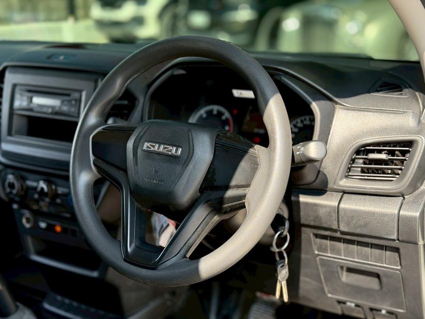 ปี 2023 ISUZU D-MAX, 1.9 Ddi S โฉม SPARKปี19-ปัจจุบัน สีขาว เกียร์ธรรมดา6สปีด รูปที่ 6