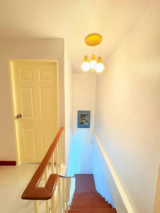 💛หมู่บ้านพร้อมจิตร บางใหญ่ 💛ทาวน์เฮาส์ 2 ชั้น  ถนนเมน โครงการมีระบบรักษาความปลอดภัยเข้า-ออกใช้คีย์การ์ด. ด้านหลังติดทุ่งนารับลมเย็นๆ 13