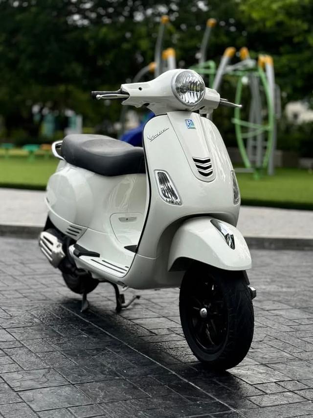 ขายด่วน Vespa LX 2