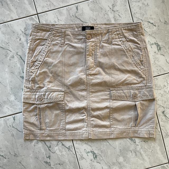 กระโปรงคาร์โกมือสอง สวยๆ