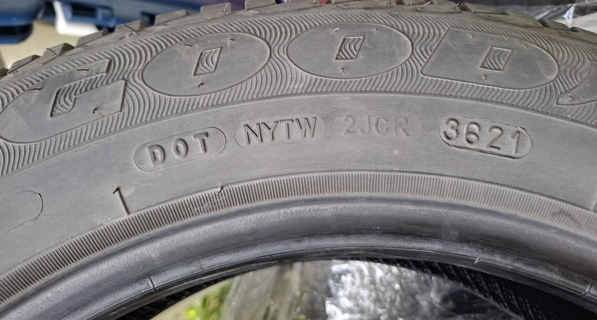 ยางรถยนต์ 175/65R15 ยางยังดีพร้อมใช้  9