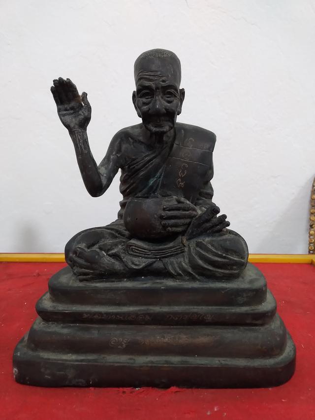 ท่านพ่อเอื้อมวัดบางเนียนจ.นครศรีธรรมราช หน้าตัก5นิ้ว