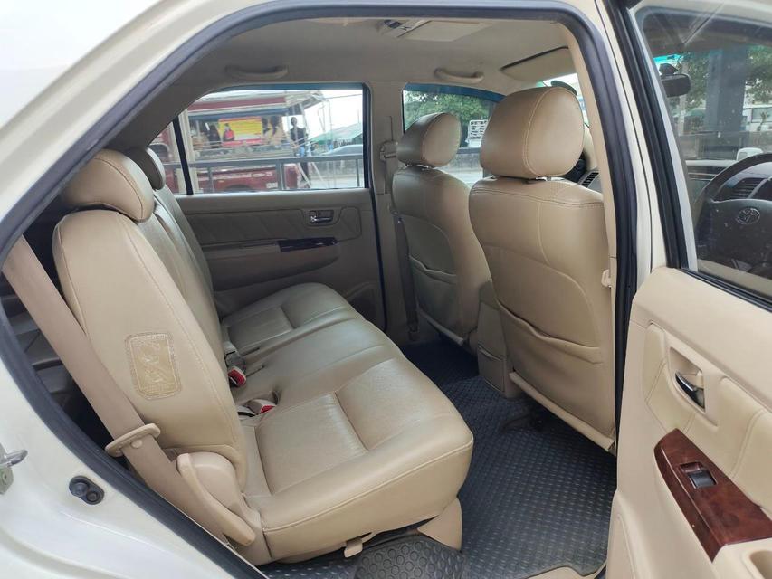 Toyota fortuner 3.0 4WD 5