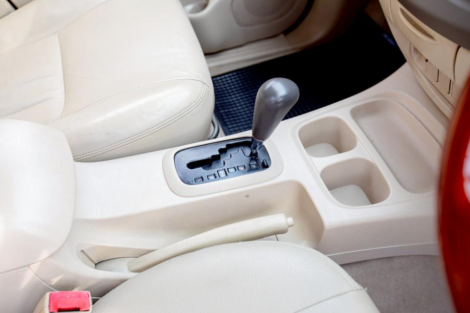 Toyota INNOVA 2.0V AT ปี 2007 สีเทา  17