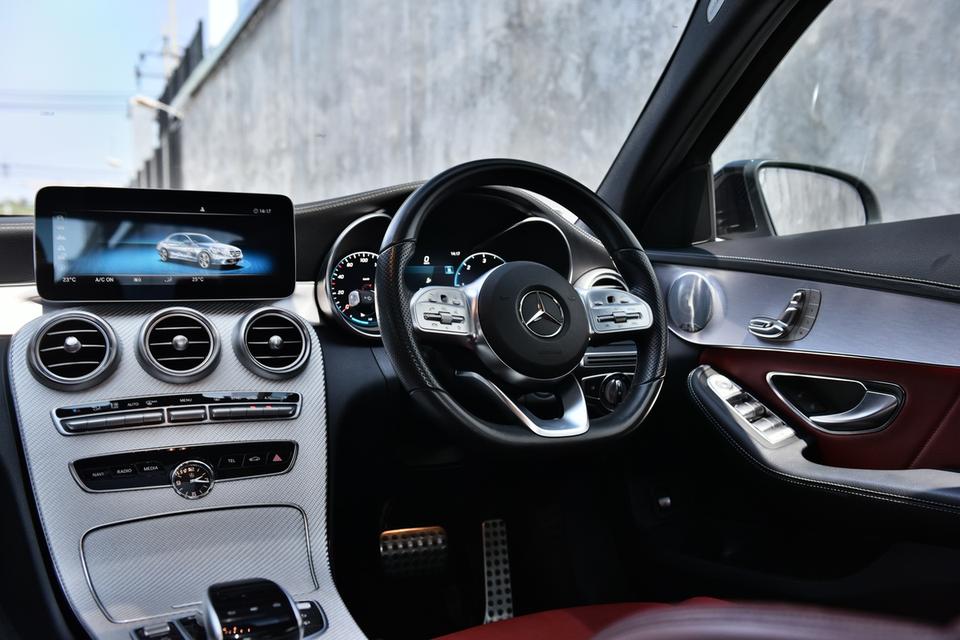 🎊"TOP OPTION เพียง 60,000 กิโล C220D ดีเซล AMG DYNAMIC ทะเบียนคืน"สีดำ🎊⚡ รูปที่ 15