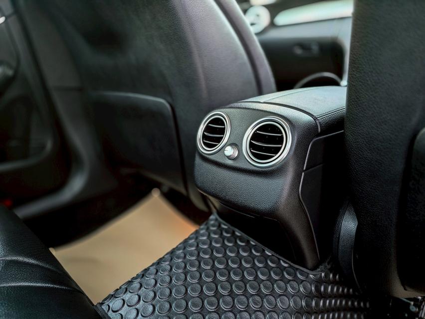 รหัสรถ CBLX4415 📌Mercedes-Benz C220d Avantgarde (W205 Facelift) 12