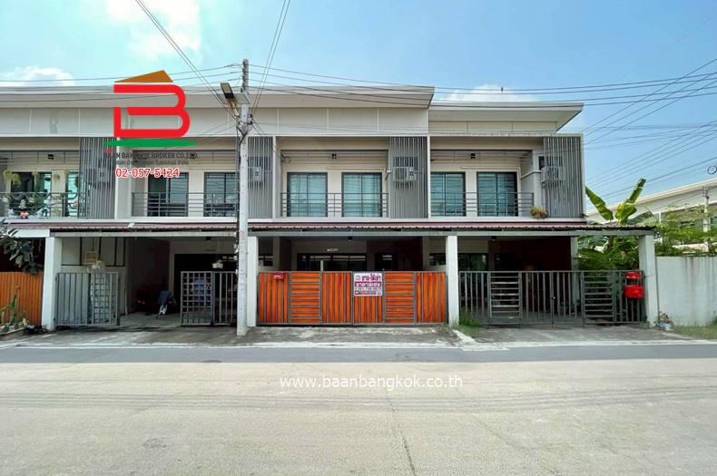 ทาวเฮ้าส์ 2 ชั้น รัชธานี 11 (ใกล้โรงพยาบาลมหาวชิราลงกรณธัญบุรี) เนื้อที่ 21.4 ตรว. ตำบลบึงน้ำรักษ์ อำเภอธัญบุรี จังหวัดปทุมธานี 1