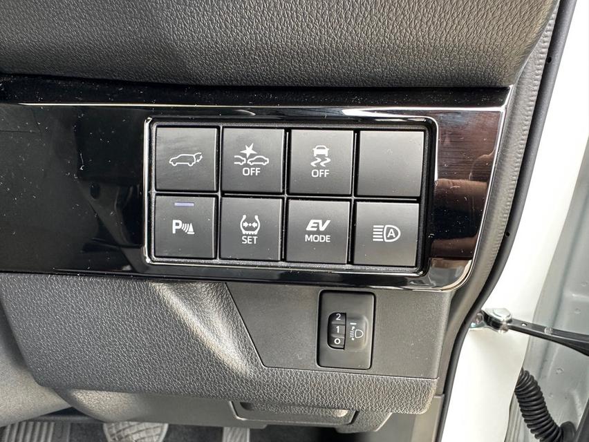 ขาย Toyota Yaris Cross 1.5Hev ปี24 17